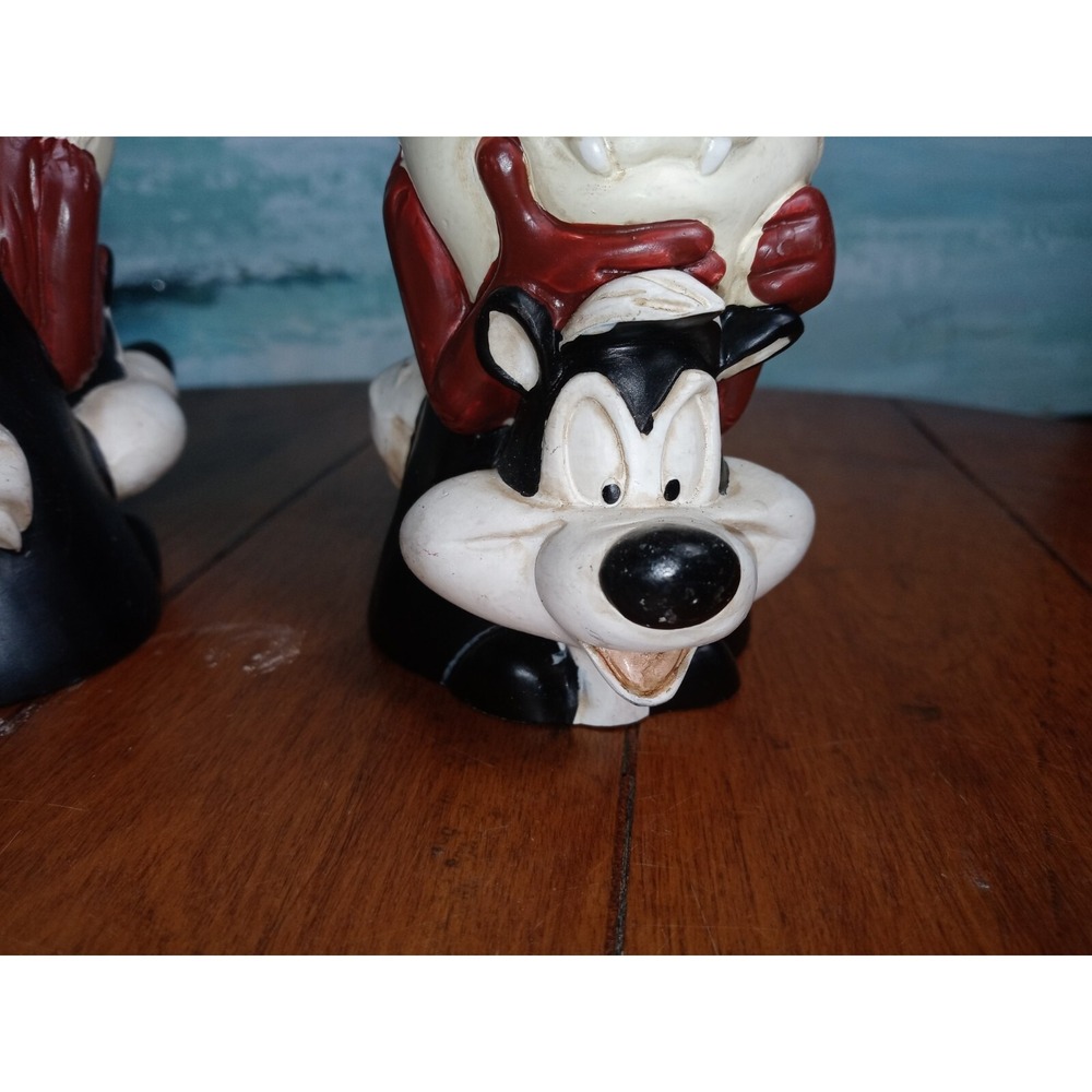 Vintage Looney Tunes Totem Candle Stick Holders 1995 Warner Bros Store-Set of 2 - Picture 12 of 12